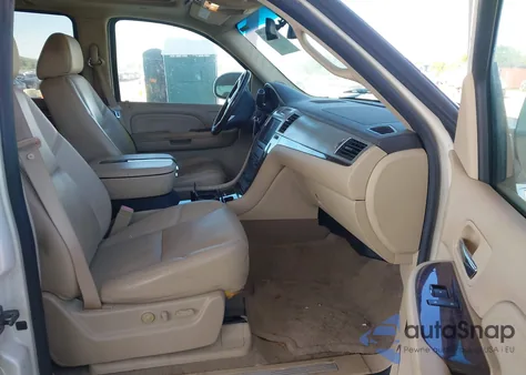 2009 Cadillac Escalade Standard from USA, damaged, VIN 1GYFK232X9R224358